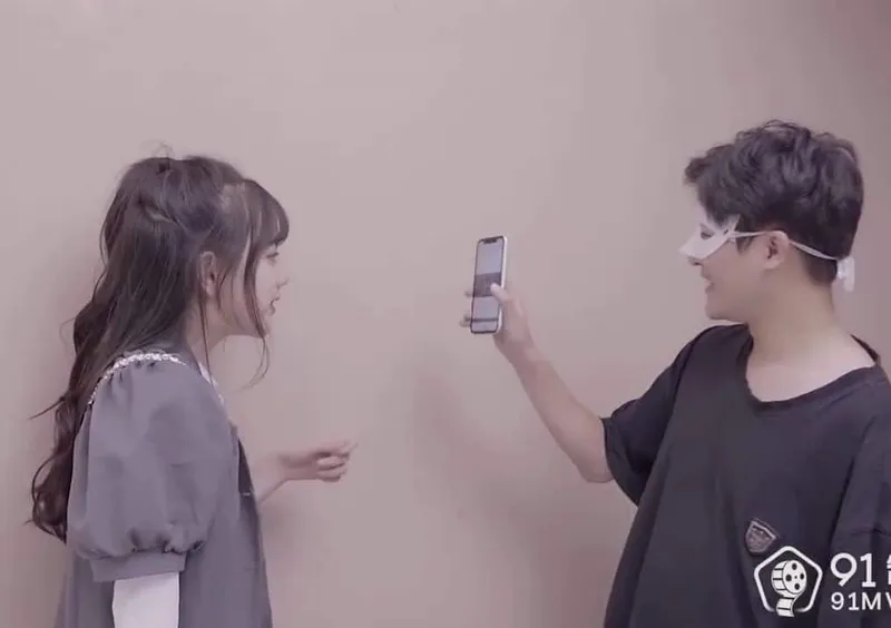 Tống tình nhân tình khi phát hiện clip móc lồn trên điện thoại